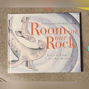 🌸 3/$25 🌸 Room on my Rock